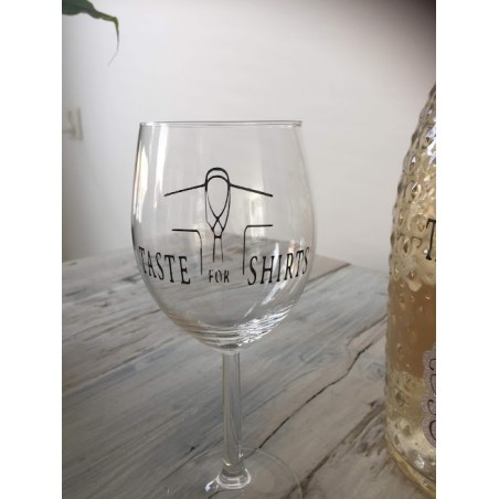 wijn glas met logo